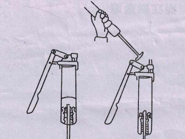 液压卡盘黄油枪加油的操作说明书